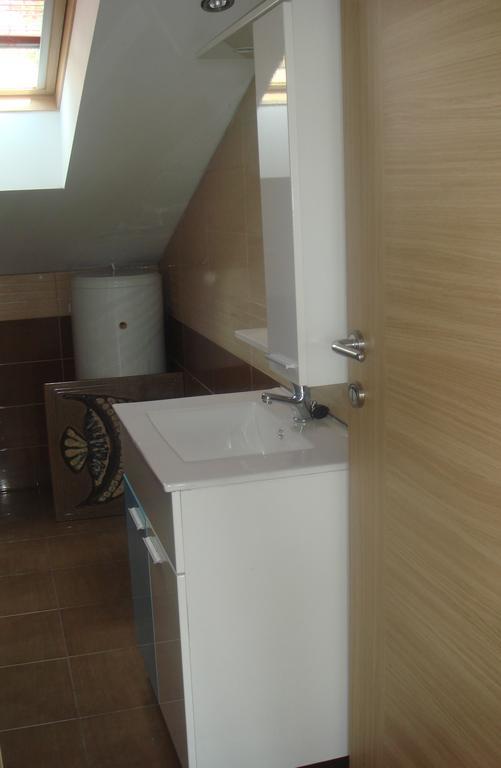 Apartments Jelicic Selce Exterior foto